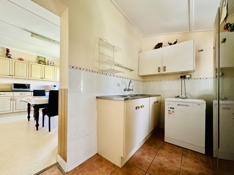 3 Bedroom Property for Sale in Westcliff Western Cape